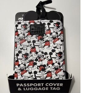 Disney Mickey Mouse Passport Cover and Luggage Tag Set Bioworld NIB Damaged Box
